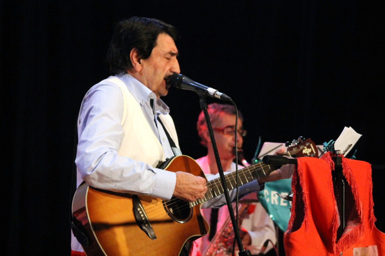 Fotos: Presentación del libro ‘De los bailes de salón al botellón’