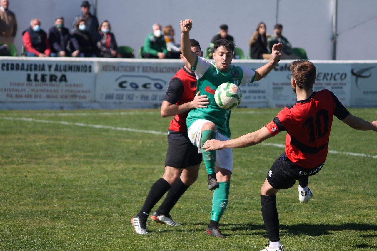Fotos: Racing Valverdeño - CD Guadiana