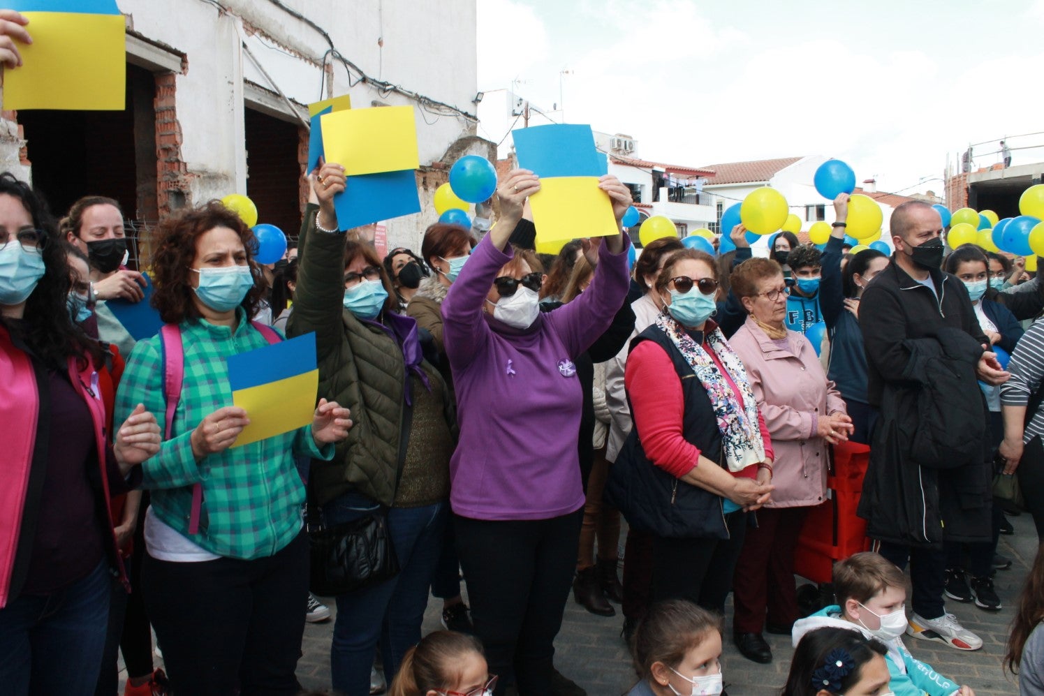 Imagen. Los valverdeños se manifiestan contra la guerra