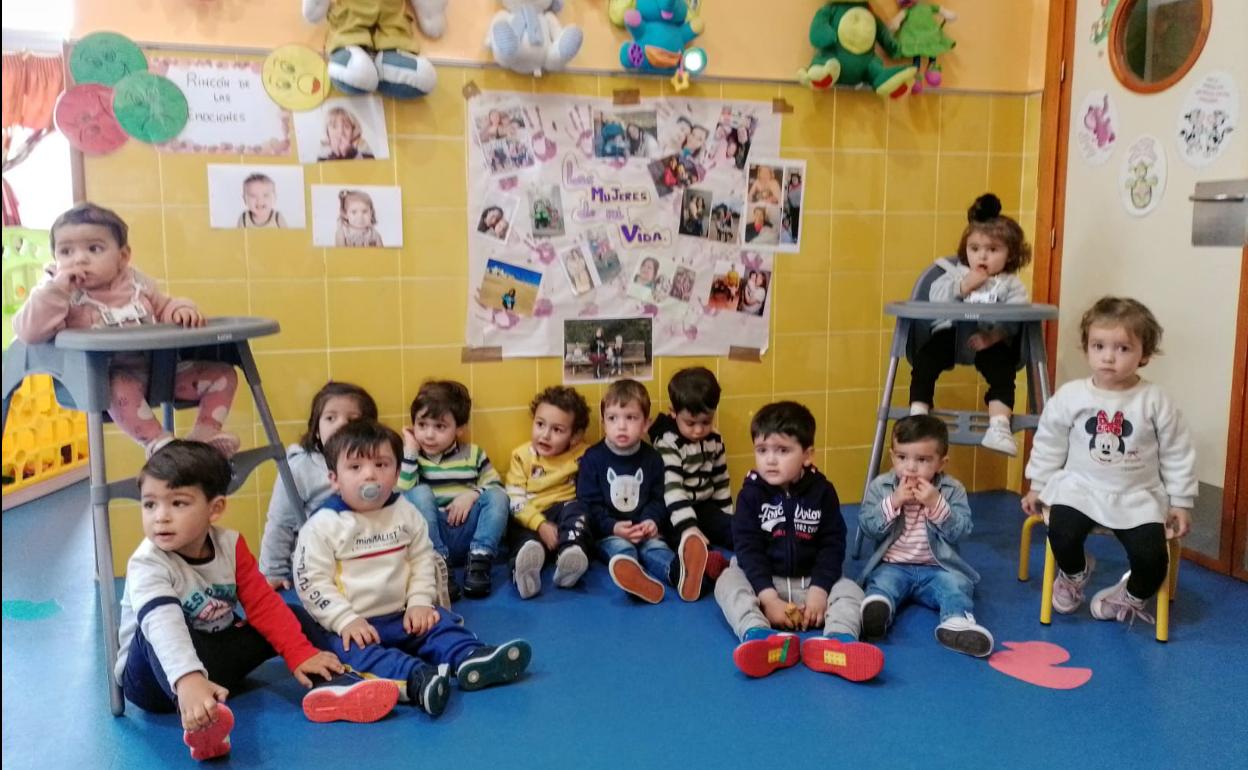Actividades sobre la mujer en la guardería