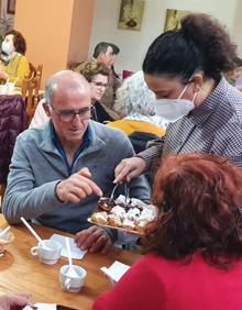 Imagen secundaria 2 - Café y pasteles en el Hogar