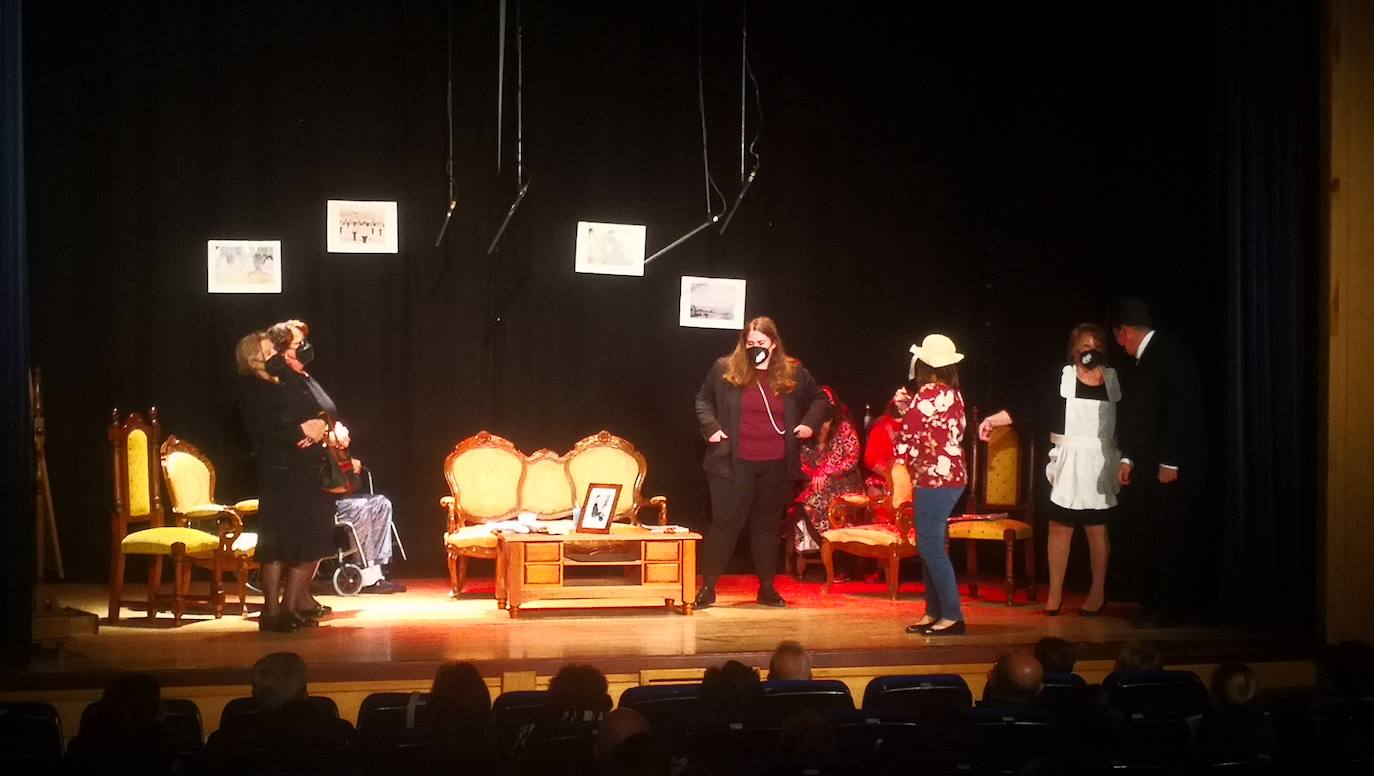 Fotos: Teatro Solidario 'La fortuna de don Vidal'