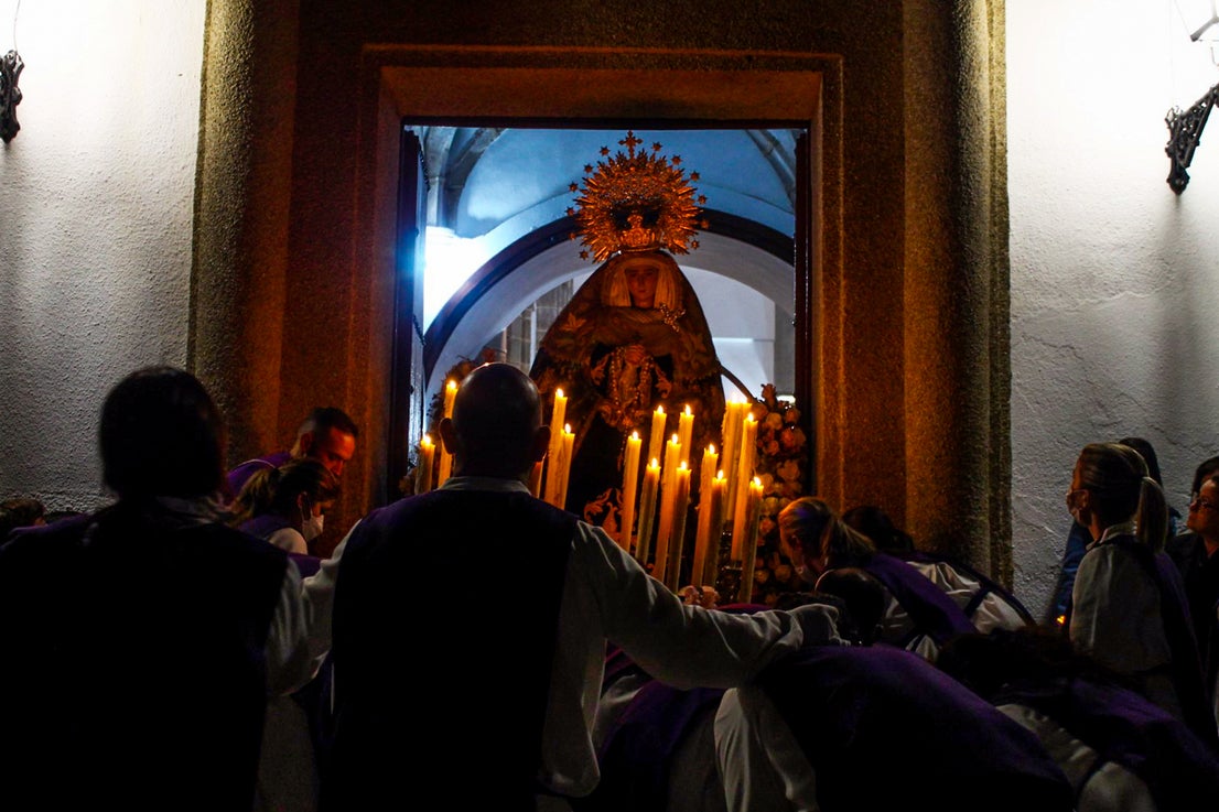 Fotos: Procesión del Silencio con la Nuestra Señora de la Soledad