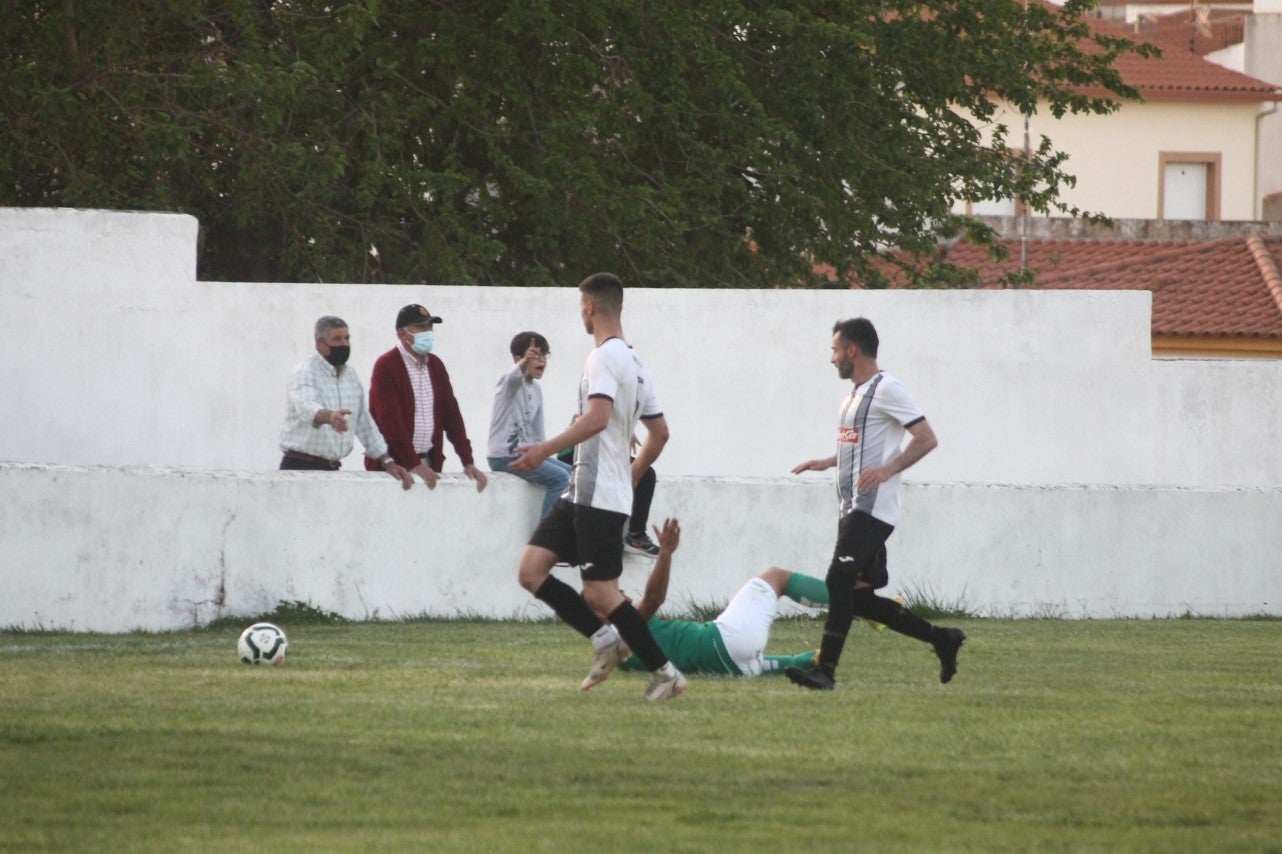Fotos: Racing Valverdeño – Moraleja (II)