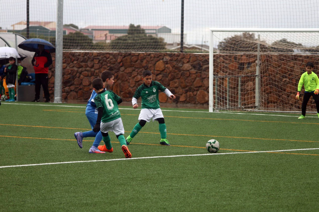 Fotos: Benjamines EMD Valverde – San Roque B