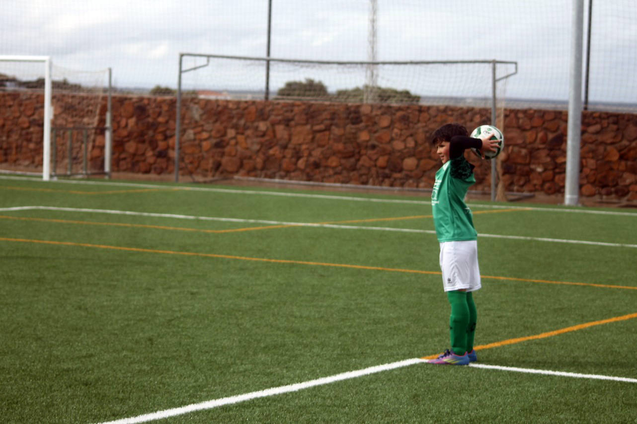 Fotos: Benjamines EMD Valverde – San Roque B