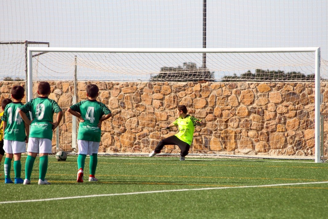 Fotos: Alevines A EMD Valverde - Escuela Guadalupe