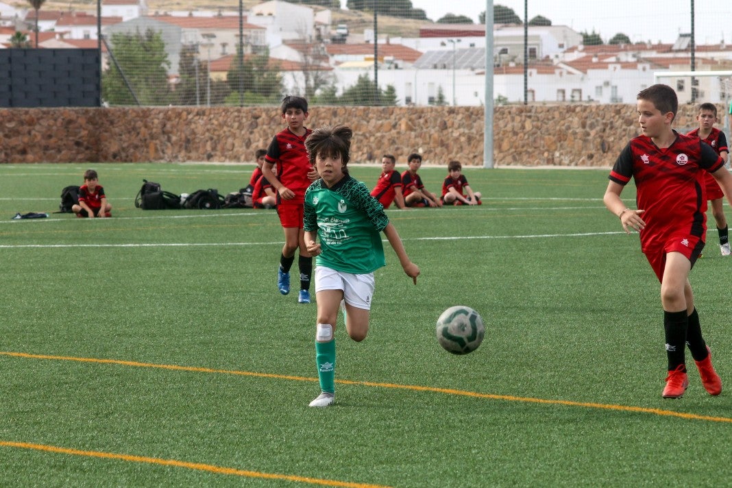 Fotos: Alevines B EMD Valverde – AD Hispanolusa