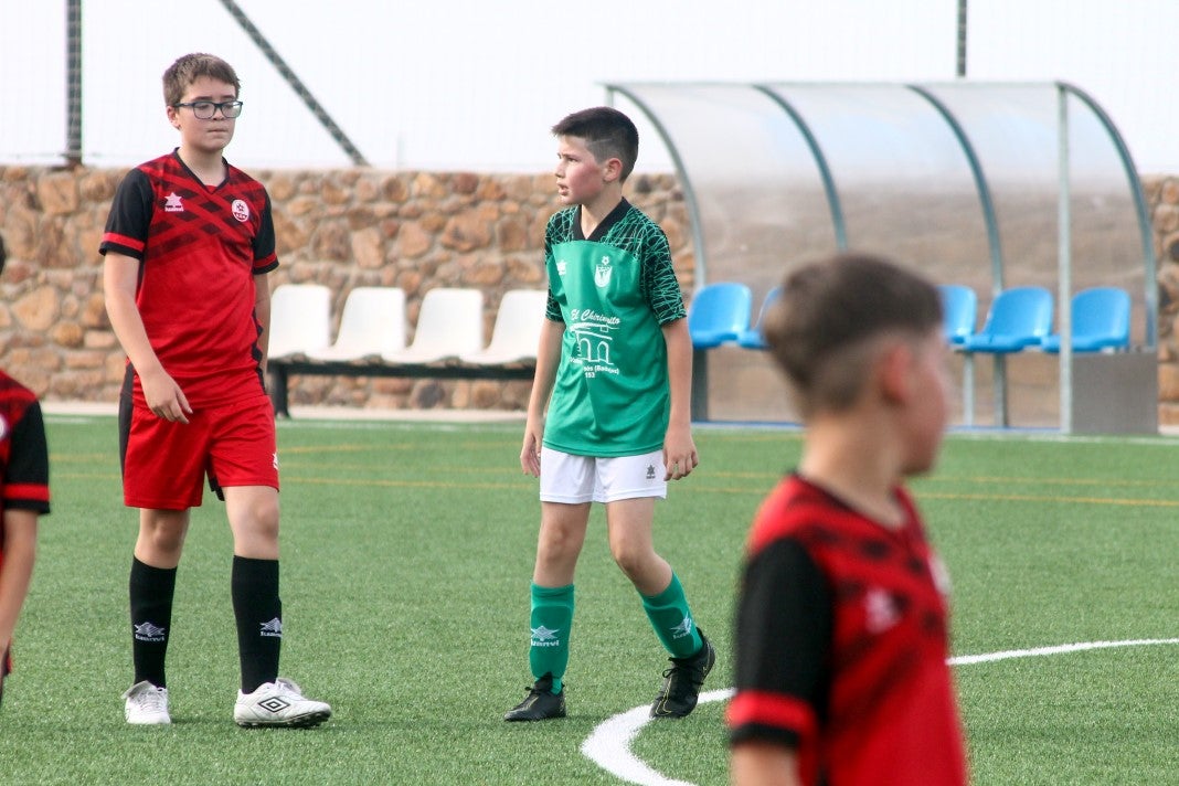 Fotos: Alevines B EMD Valverde – AD Hispanolusa