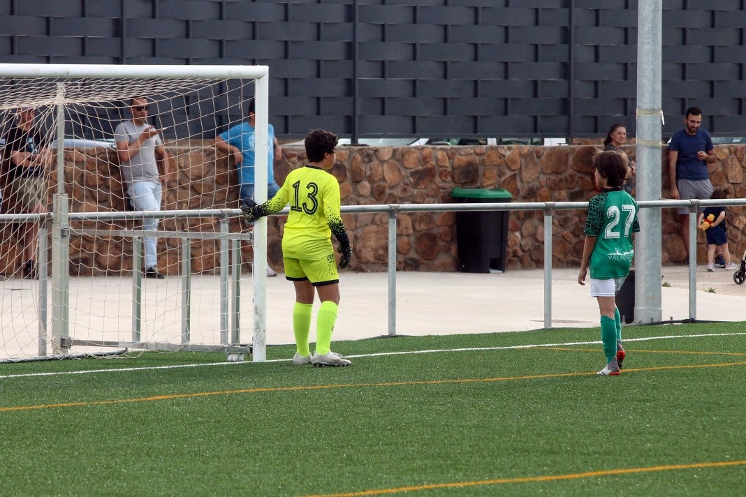 Fotos: Alevines B EMD Valverde – AD Hispanolusa