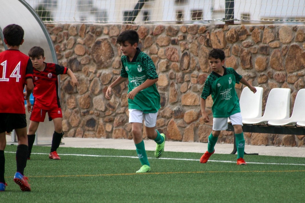 Fotos: Alevines B EMD Valverde – AD Hispanolusa