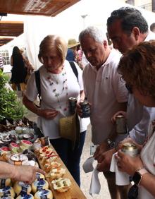 Imagen secundaria 2 - Mesa redonda sobre la trashumancia, actuación de la Banda de Música y venta de quesos