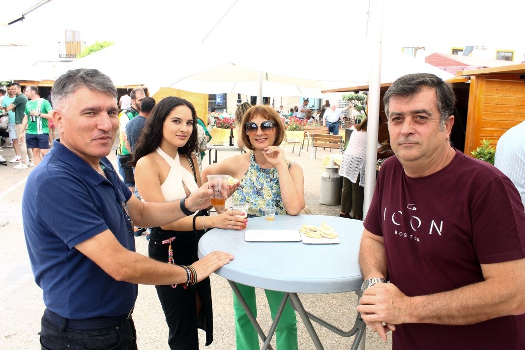 Fotos: XI Vive la Trashumancia y III Feria del Queso Artesano (III)