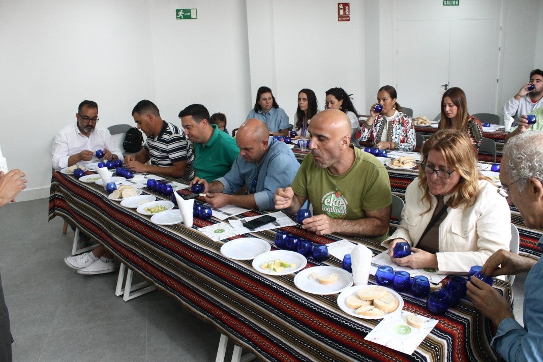 Fotos: XI 'Vive la Trashumancia' y III 'Feria del Queso Artesano' (V)