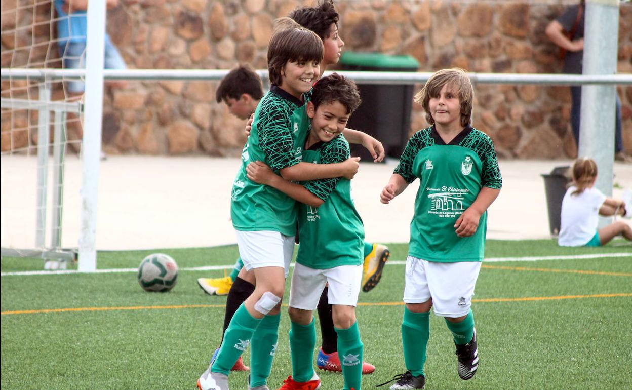 Fútbol Base: Esta tarde se clausura la temporada de la Escuela de Fútbol en Valverde