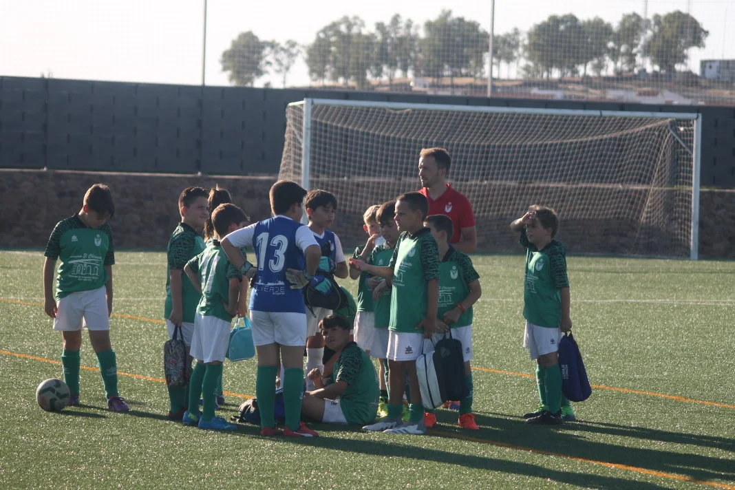 Fotos: Clausura de la temporada 2021-2022 en fútbol base (I)