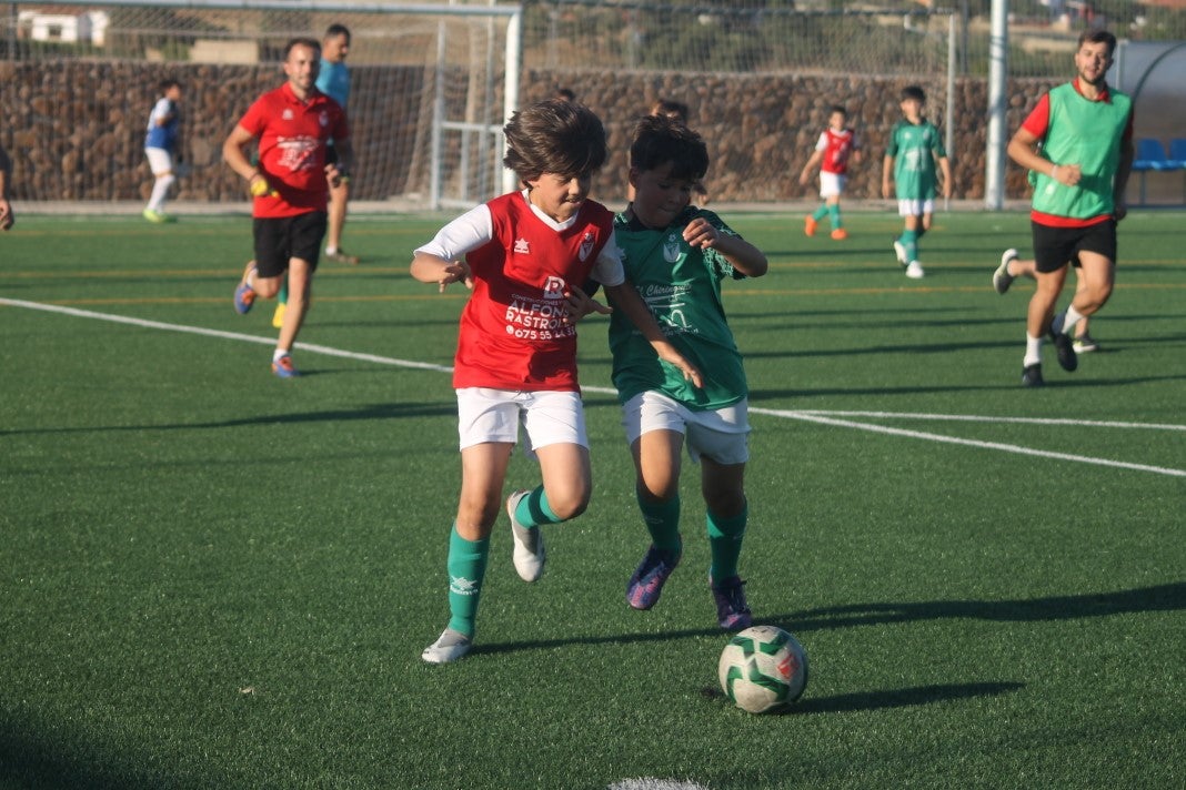 Fotos: Clausura de la temporada 2021-2022 en fútbol base (II)