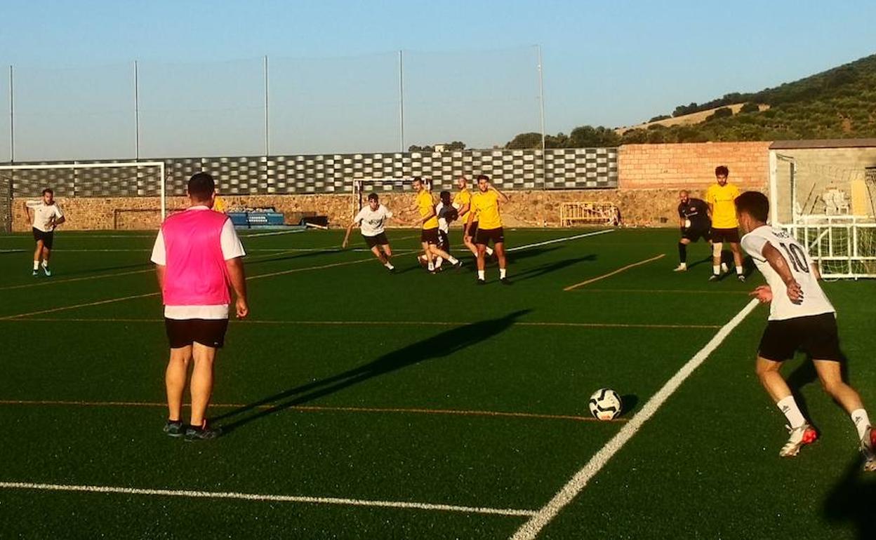Primera jornada del campeonato de verano de fútbol 7 en Valverde de Leganés