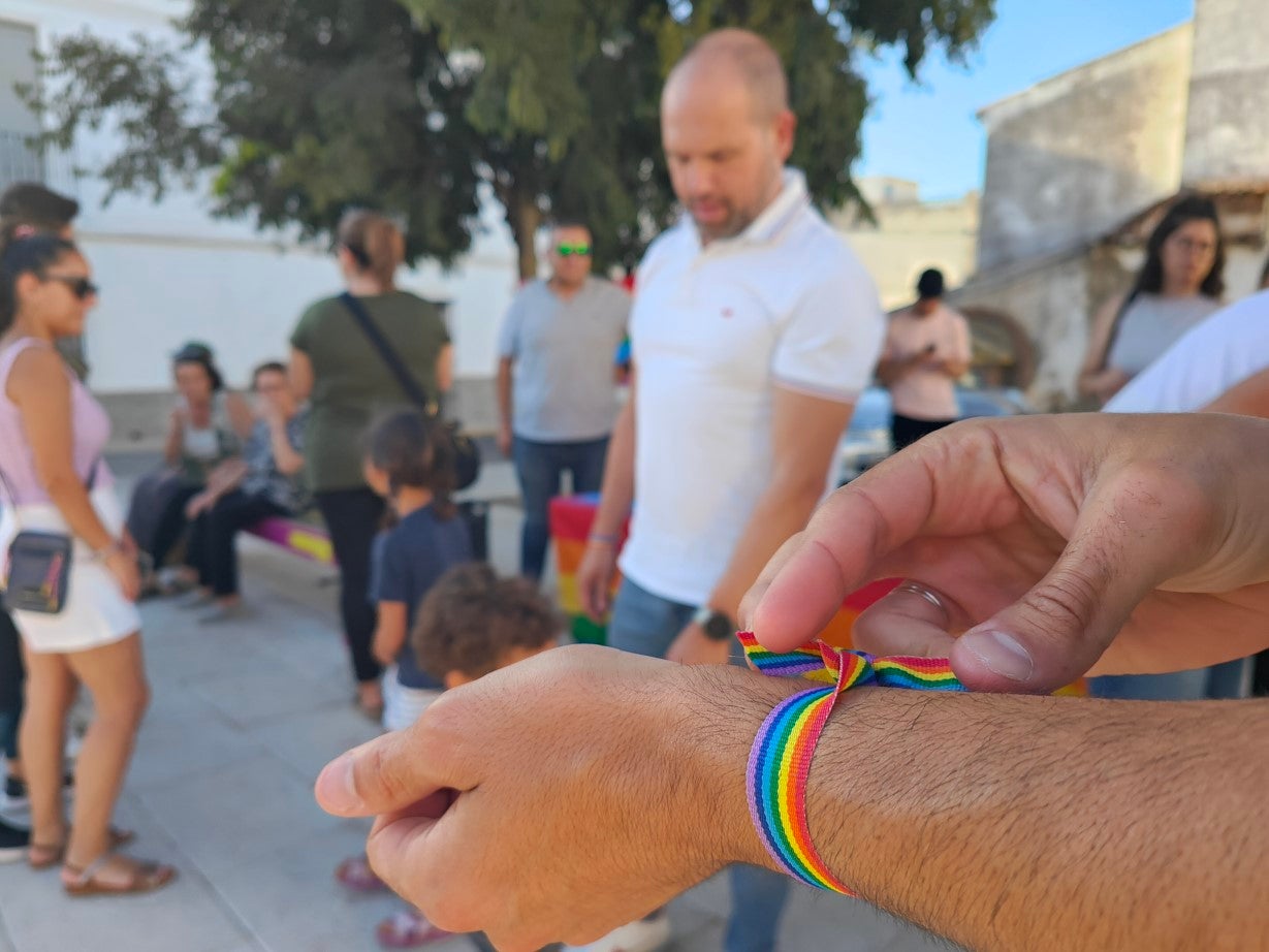 Fotos: Lectura del manifiesto en Conmemoración del Día Internacional del Orgullo LGTBI+