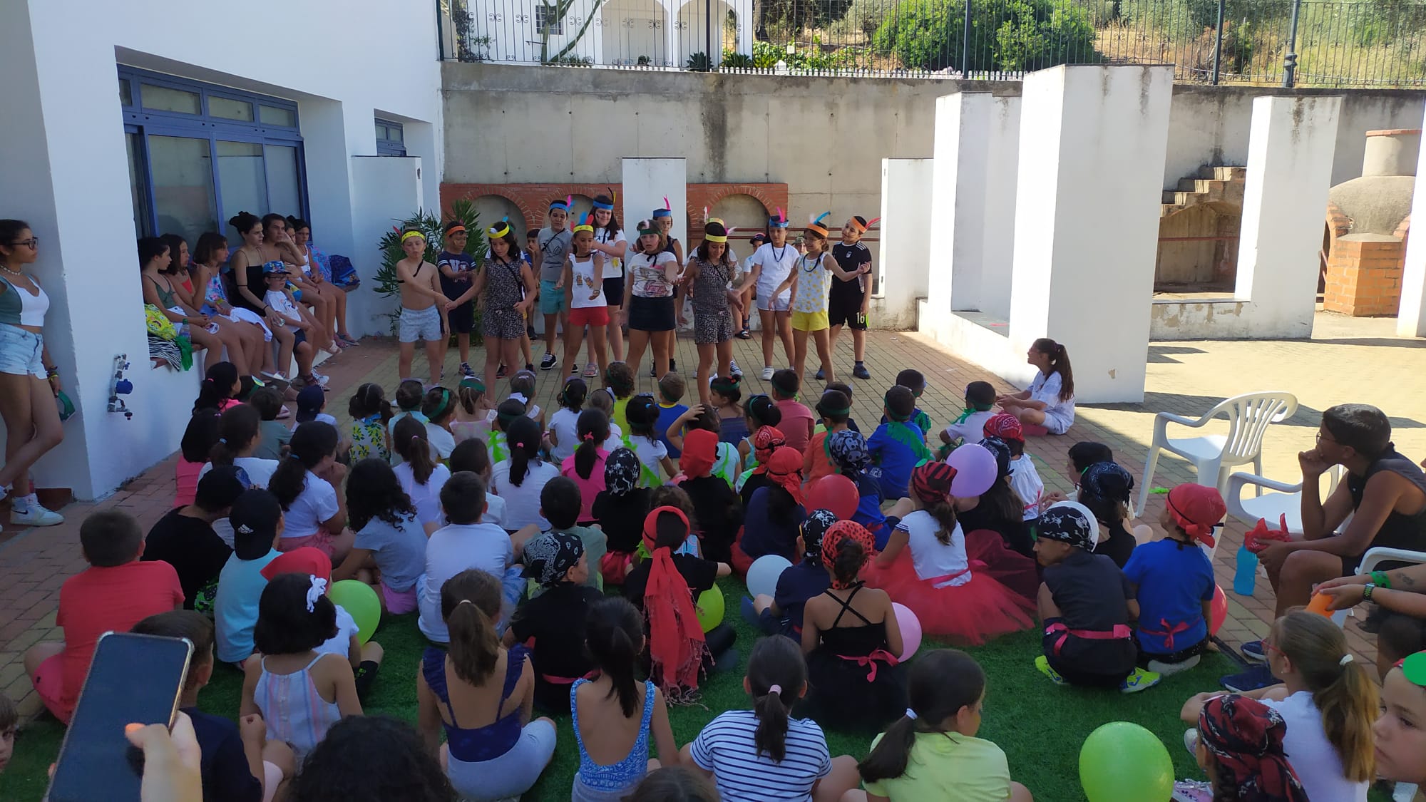 Fotos: Fiesta del final de la primera quincena del Campamento de Verano