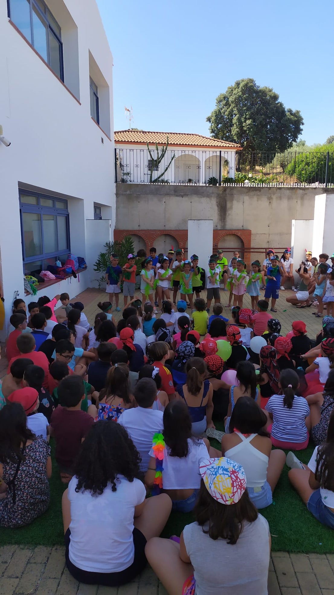 Fotos: Fiesta del final de la primera quincena del Campamento de Verano