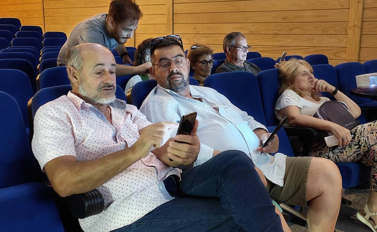 Durante del taller de nuevas tecnologías en la Semana del Mayor de Valverde de Leganés