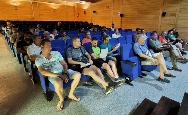 Asistenets a la asamblea del Racing Valverdeño