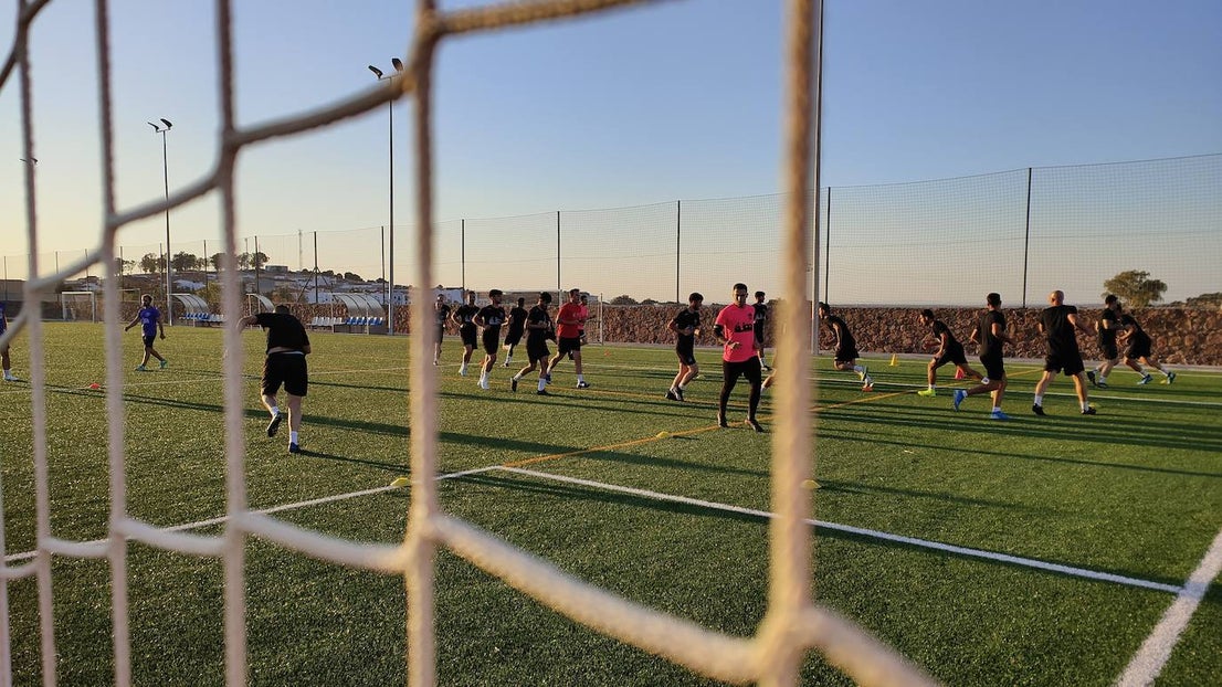 Fotos: Primer entrenamiento del Racing Valverdeño