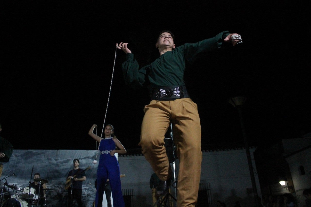 Fotos: Festival Folklórico de los Pueblos del Mundo de Extremadura (II)