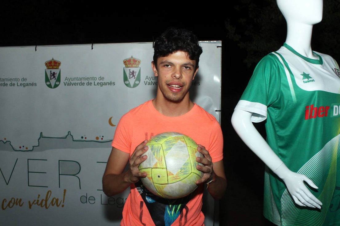 Fotos: Presentación de las plantillas y equipaciones del Racing Valverdeño