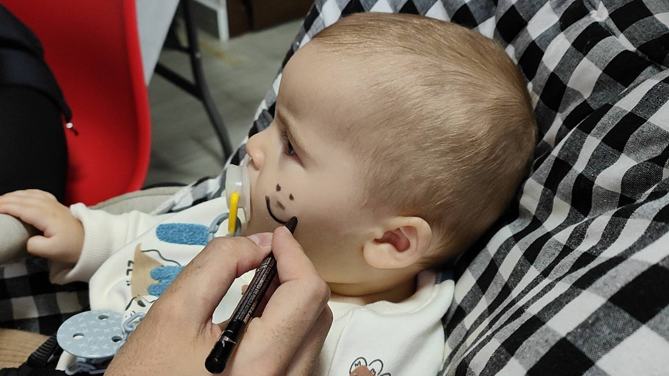 Fotos: Merienda Solidaria de la Semana contra el Cáncer de Mama