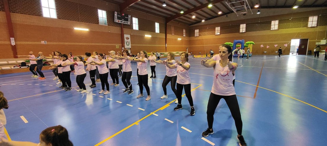 Fotos: Concentración Deportiva en la Semana contra el Cáncer de Mama