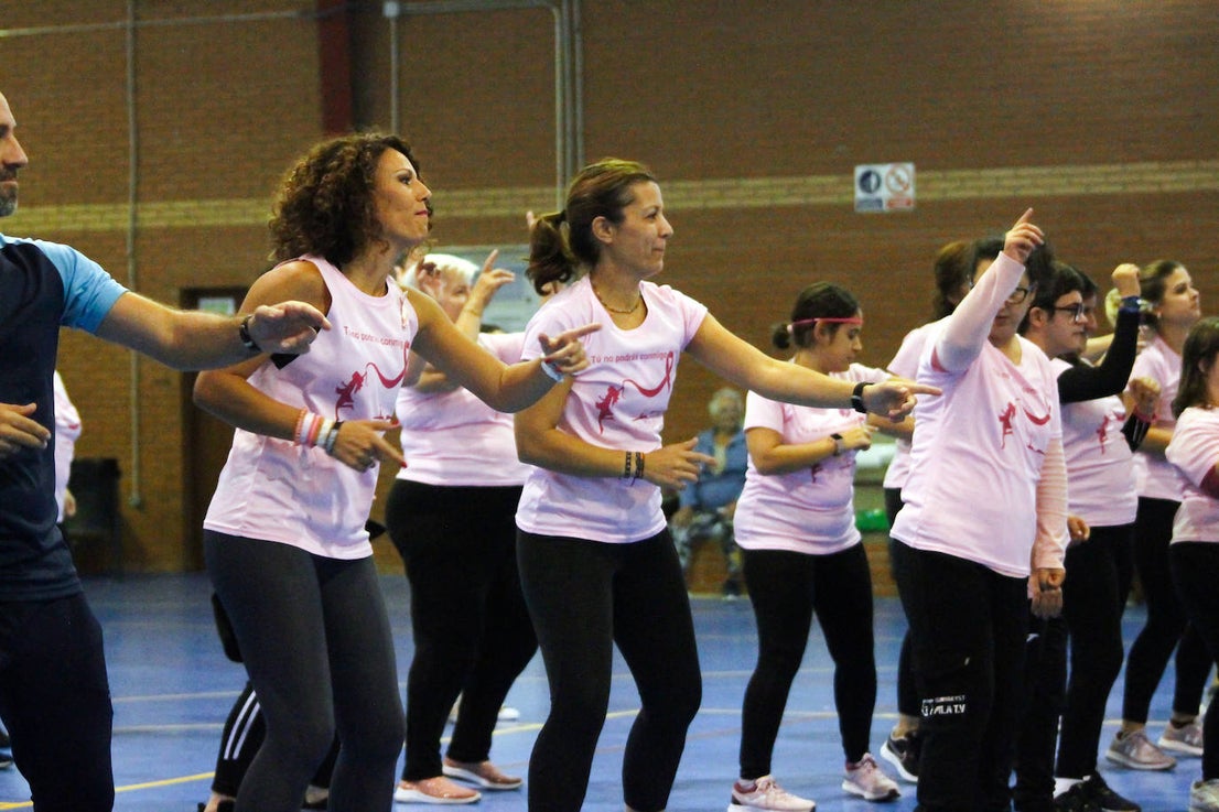 Fotos: Concentración Deportiva en la Semana contra el Cáncer de Mama