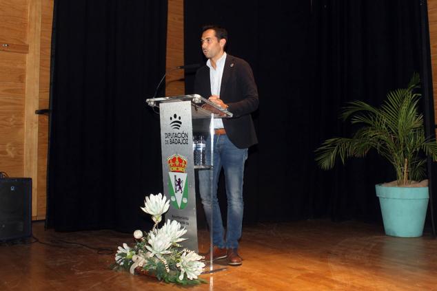Fotos: Presentación de acciones formativas y culturales