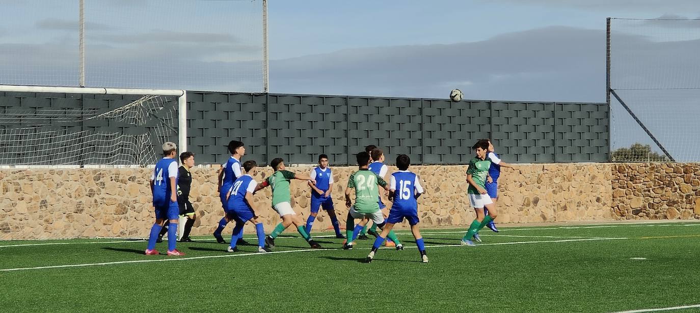 Fotos: Infantiles EMD Valverde - San Roque C