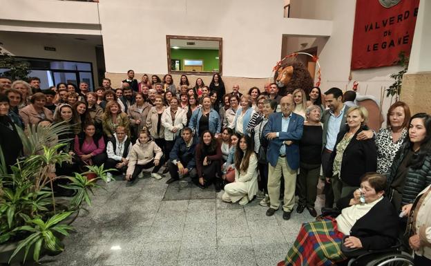 Foto de familia realizada al finalizar el acto