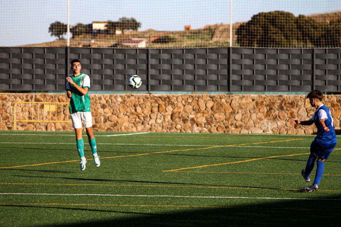 Fotos: Juveniles: Racing Valverdeño - San Roque