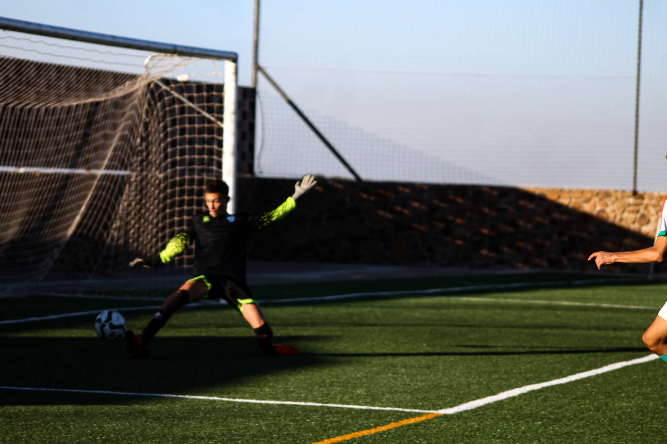 Fotos: Juveniles: Racing Valverdeño - San Roque