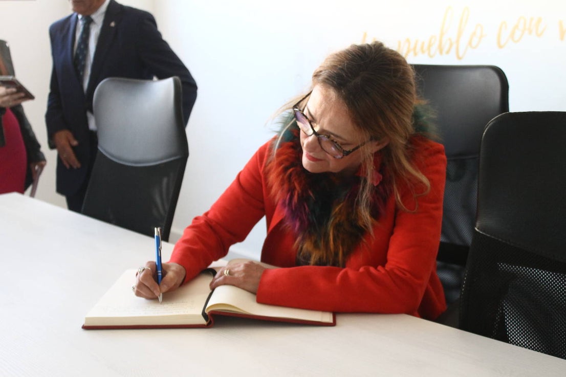 Fotos: Inauguración Centro de Impulso Comercial y Profesional 'La Fontanina'