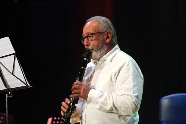 Fotos: Concierto de Navidad de la Escuela Municipal de Música