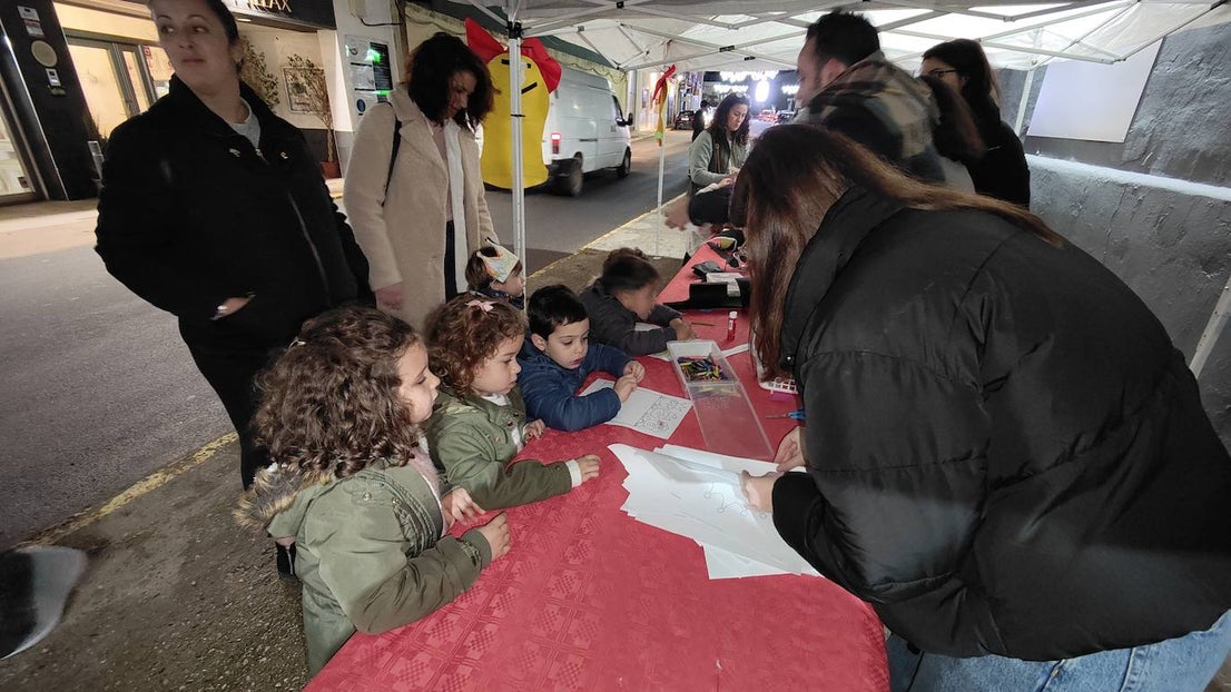 Fotos: Castañas Asadas e hinchables en 'Adoro el shopping local'