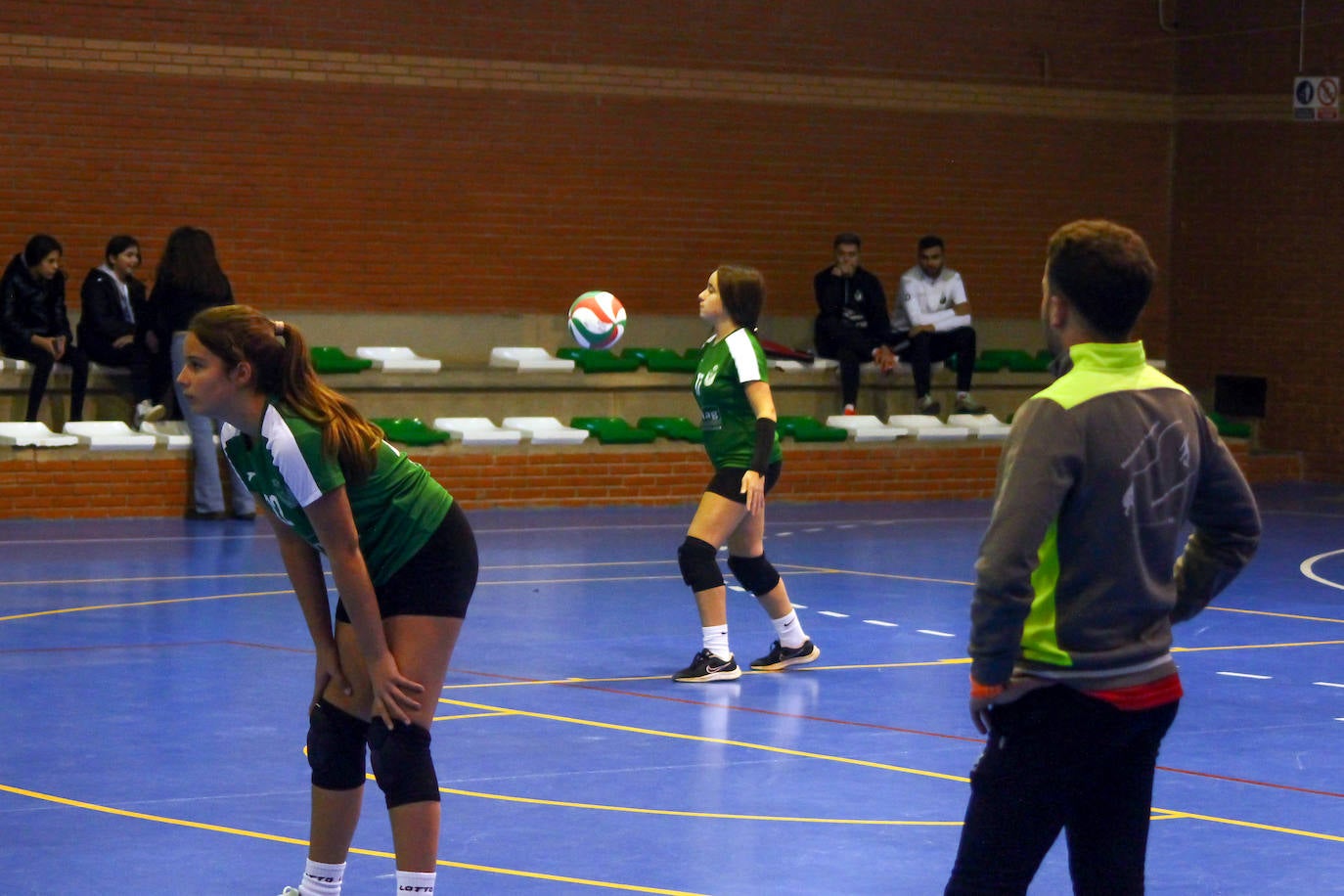 Fotos: Voleibol Infantil Valverde - Villanueva del Fresno