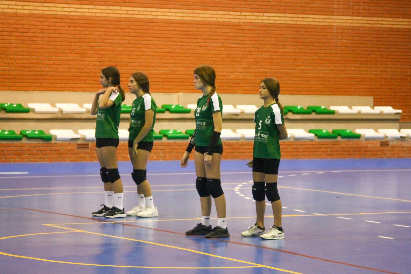 Fotos: Voleibol Infantil Valverde - Villanueva del Fresno
