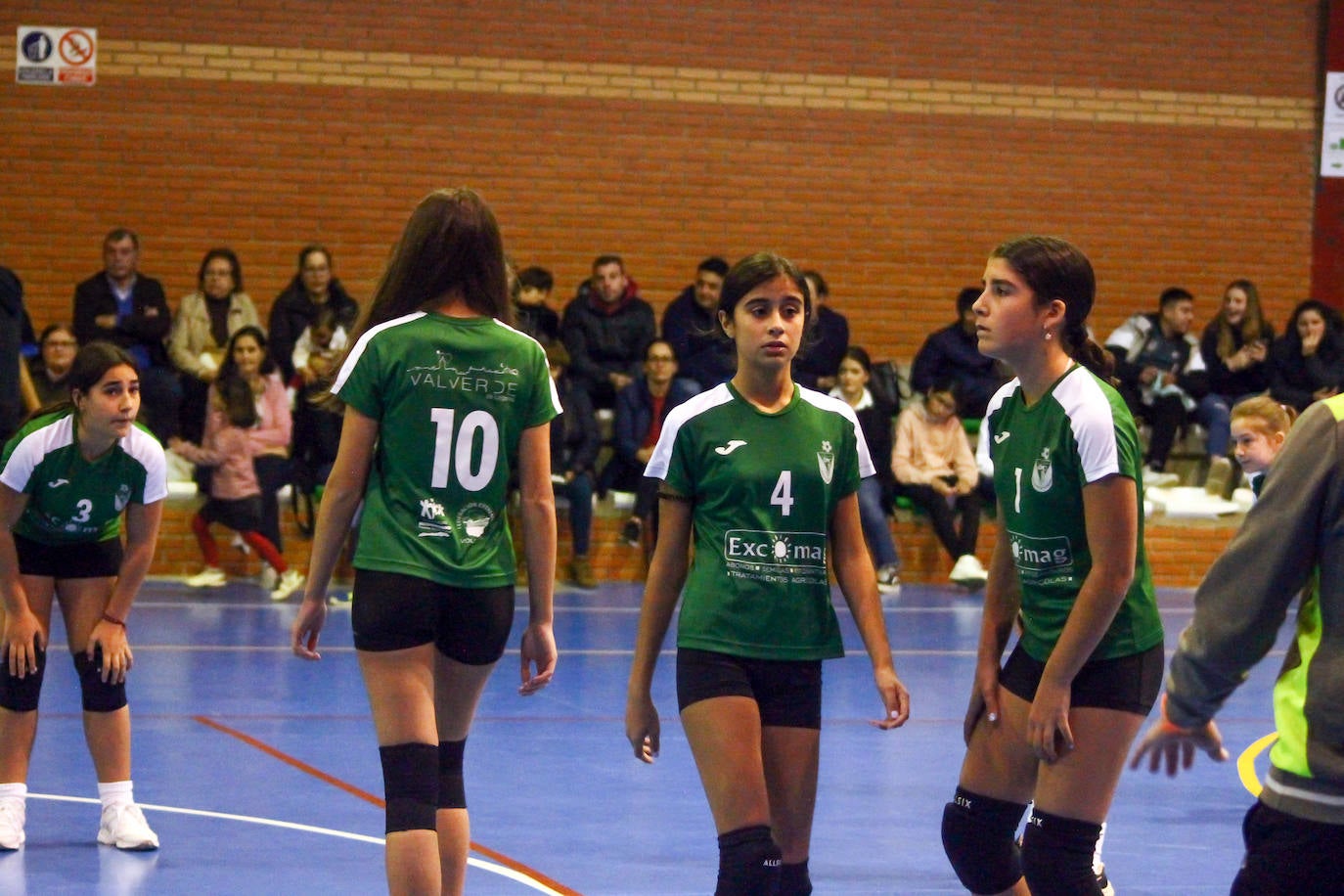 Fotos: Voleibol Infantil Valverde - Villanueva del Fresno