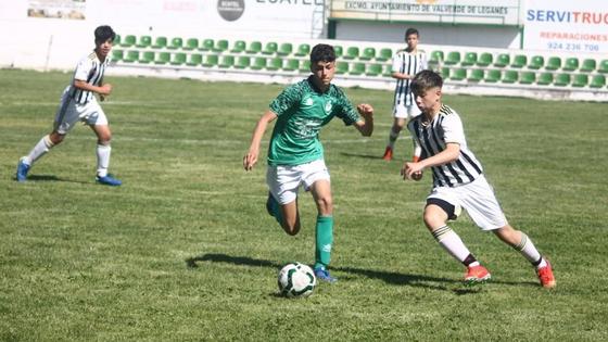 El II Torneo Ibérico de Fútbol 'Villa de Valverde' se disputa este viernes y sábado