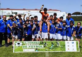 Los del CP Don Bosco celeban el triunfo conseguido