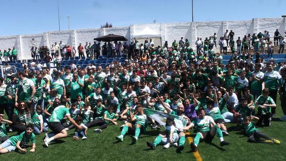 El Racing Valverdeño celebra sus bodas de oro con el ascenso a Tercera División