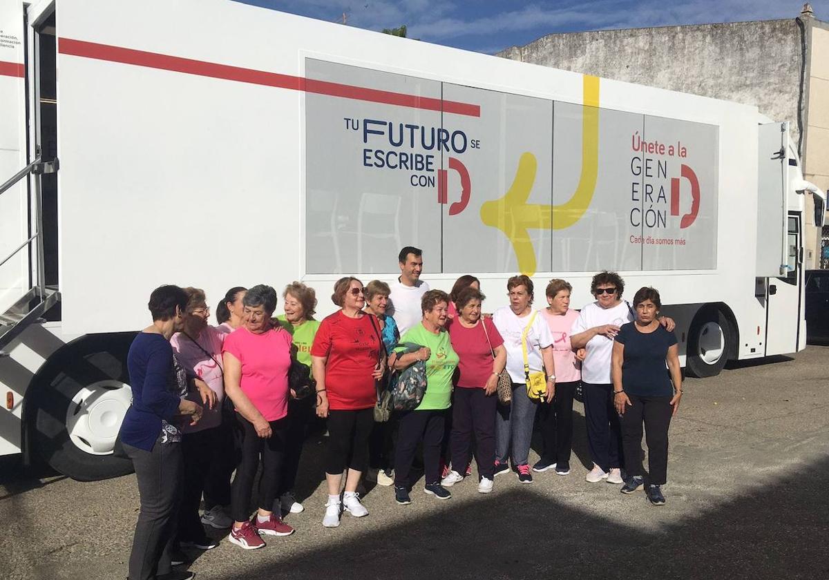 Visita de los miembros de 'El Ejercicio te cuida'