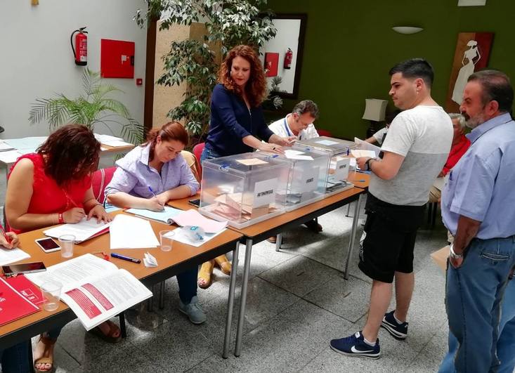 PSOE y PP comienzan la campaña electoral