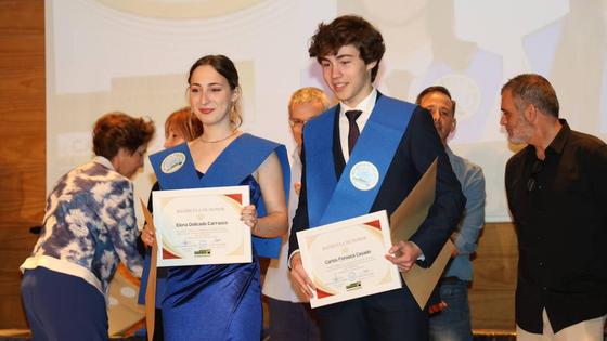 Los alumnos de Bachillerato y Ciclo se despiden del IES 'Campos de San Roque'